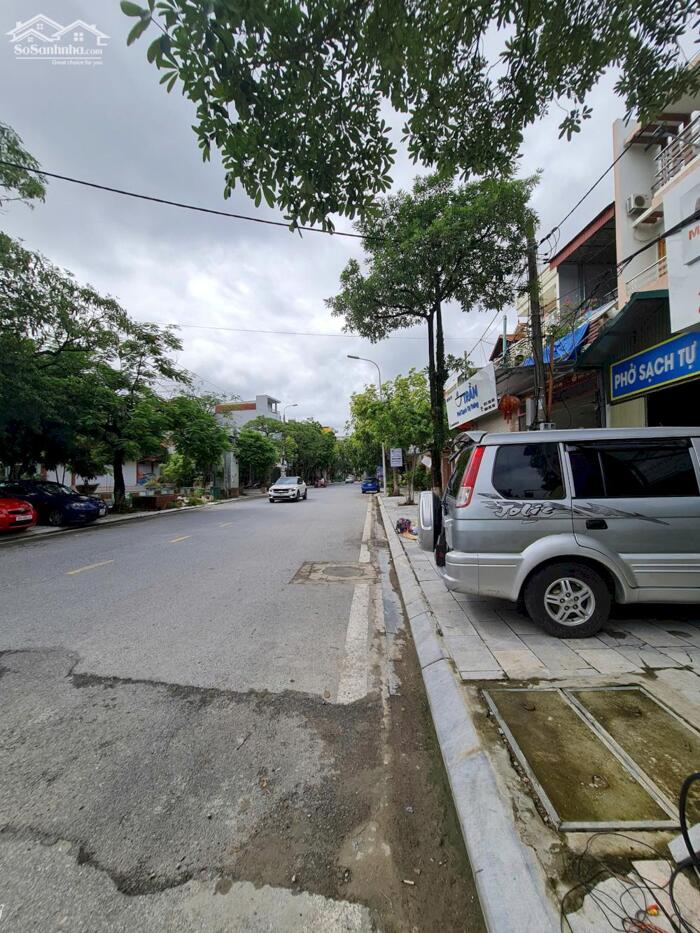 Hình ảnh Bán nhà 2 tầng phố Nguyễn công trứ , Liên bảo, Vĩnh yên. Góc 2 mặt tiền. 3