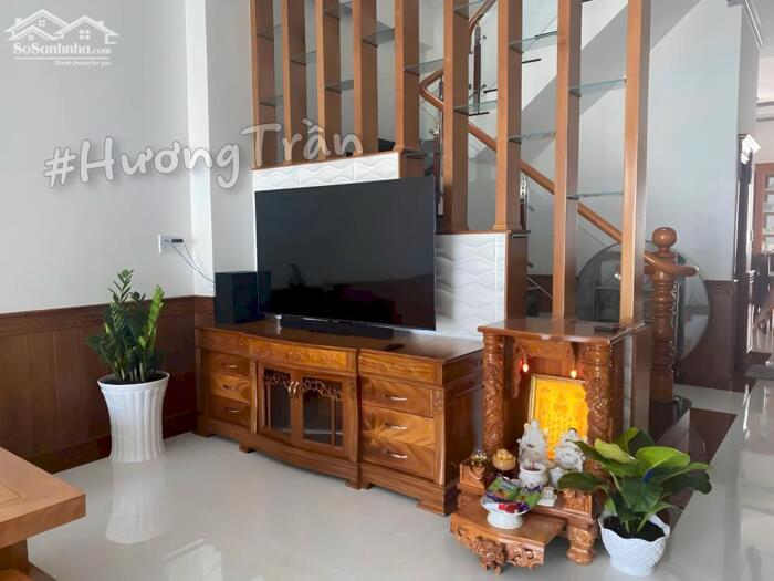 Hình ảnh 15 triệu - CHO THUÊ DÃY NHÀ LIỀN KỀ, 3 TẦNG MẶT TIỀN ĐƯỜNG SỐ 49, Khu Stella Mega City (KDC Ngân Thuận) Kita Airport City 3