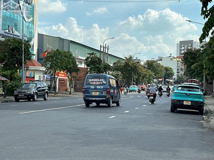 Hình ảnh Bán CHDV hẻm 350 Lê Đức Thọ 6 lầu ngang hiếm 12m 330m2 41PN TN 200tr Tmáy gần CV 37 tỷ hơn 1