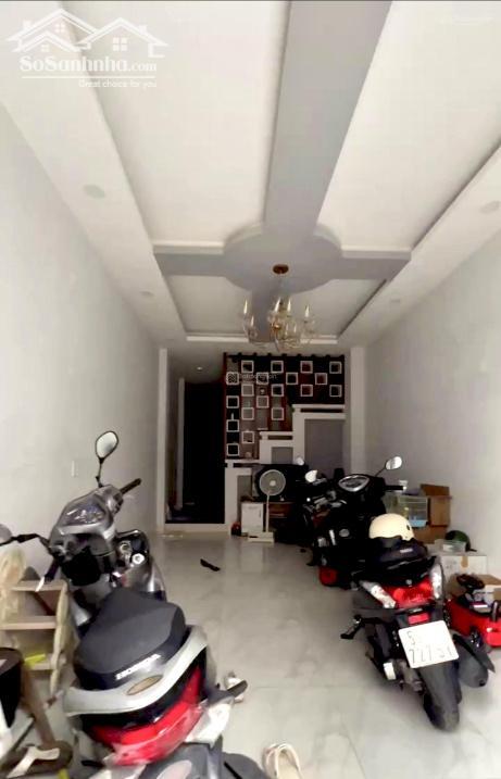 Hình ảnh Diện tích 54m2 - giá 8.35 tỉ - CHDV 5 tầng - 4x13m - Lê Quang Định, hẻm 482 - xe hơi tới cửa 2