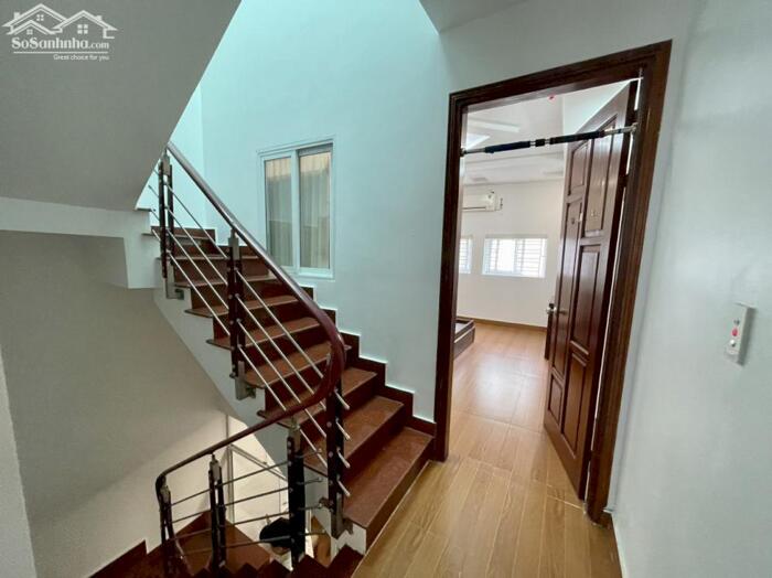 Hình ảnh Cho thuê nhà khu phân lô Văn Cao, DT: 58m2, 4 p.ngủ. 6