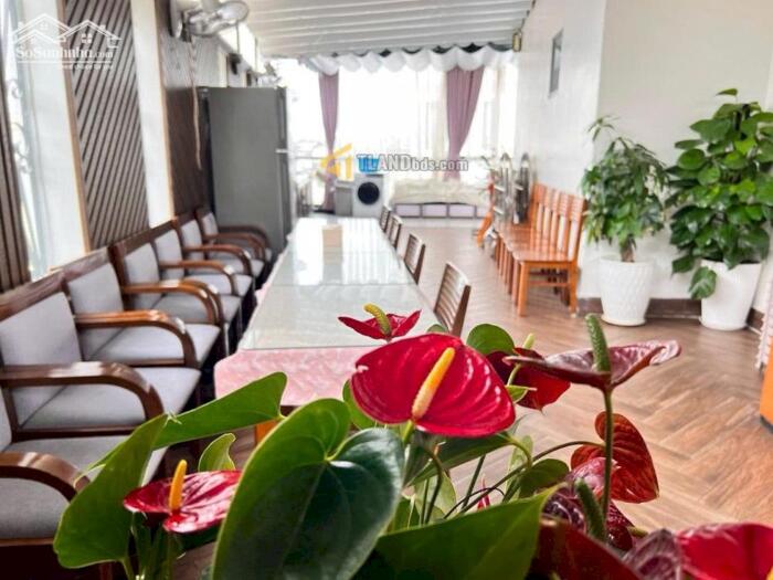 Hình ảnh Villa vừa ở vừa kinh doanh, có phòng căn hộ dành riêng cho gia đình, có view 0