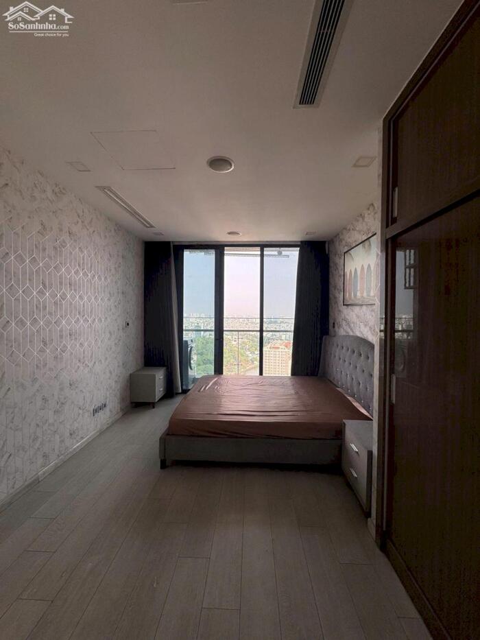 Hình ảnh BDS HVL [NC] Cho thuê căn hộ 3 phòng ngủ full nội thất, Toà Aqua 1 Vinhomes Golden River, view Thảo cầm viên , căn góc 2 ban công rất thoáng mát. (Mã cũ 12A) 1