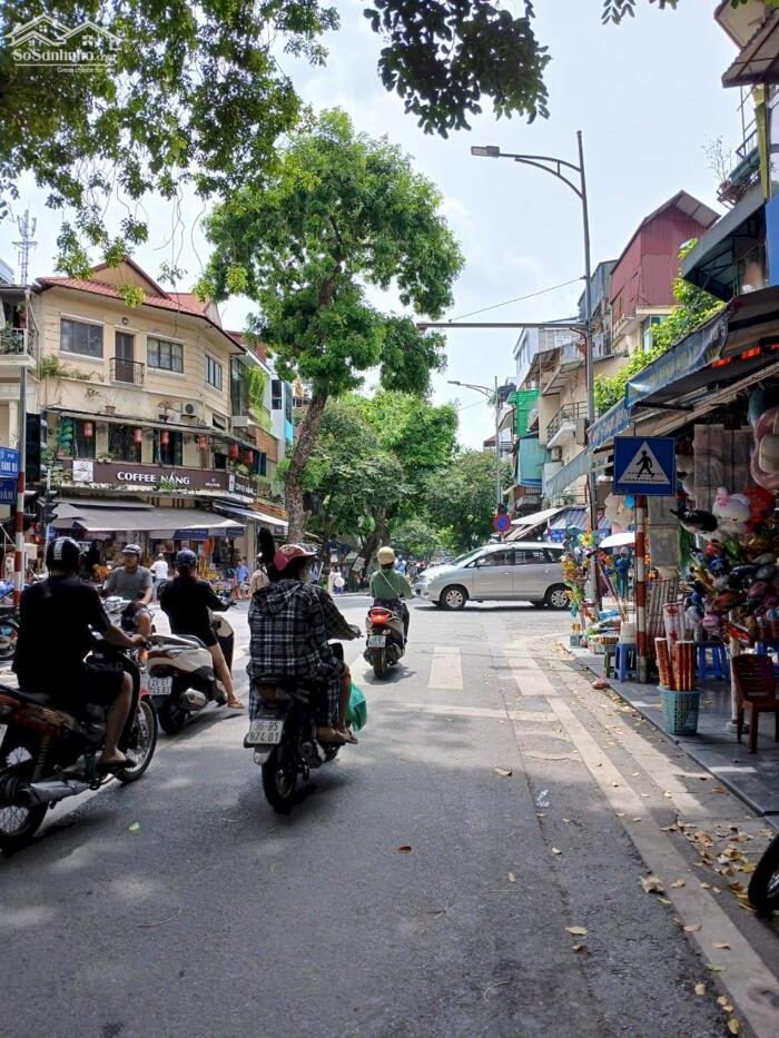 Hình ảnh Bán Nhà Mặt Phố Quận Hoàn Kiếm 74m2-5T MT4m 1 sổ 1 chủ 47,5 Tỷ Hàng Đồng. 0