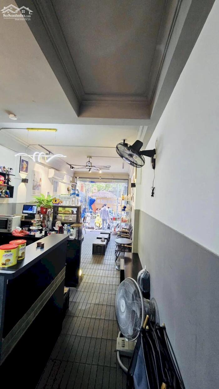 Hình ảnh Bán Nhà Mặt Phố Quận Hoàn Kiếm 69m2-5T Thuê 60tr/Tháng 43,8 Tỷ Ngõ Trạm. 1