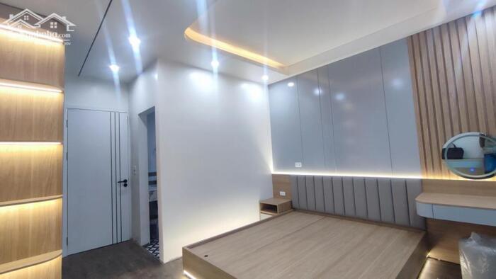 Hình ảnh Bán nhà Linh Quang 49m2 ngõ nông thang máy giá rẻ 8.6 tỷ 1