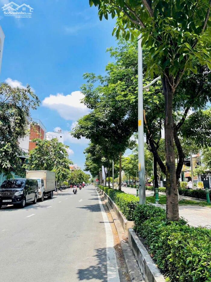 Hình ảnh Bán nhà mặt tiền Trần Bá Giao 111m2 nở hậu 6.3m view góc tương lai tiện xây mới 8.99 tỷ. 2