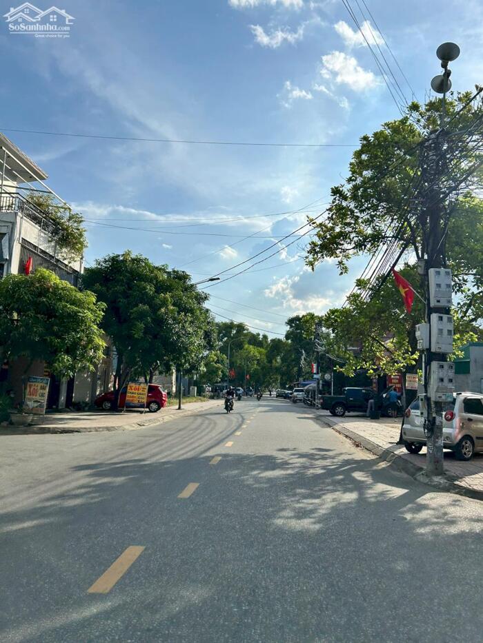 Hình ảnh Bán 150m2 đất đẹp mặt đường Hoàng Phan Thái - Nghi Phú, TP Vinh 3