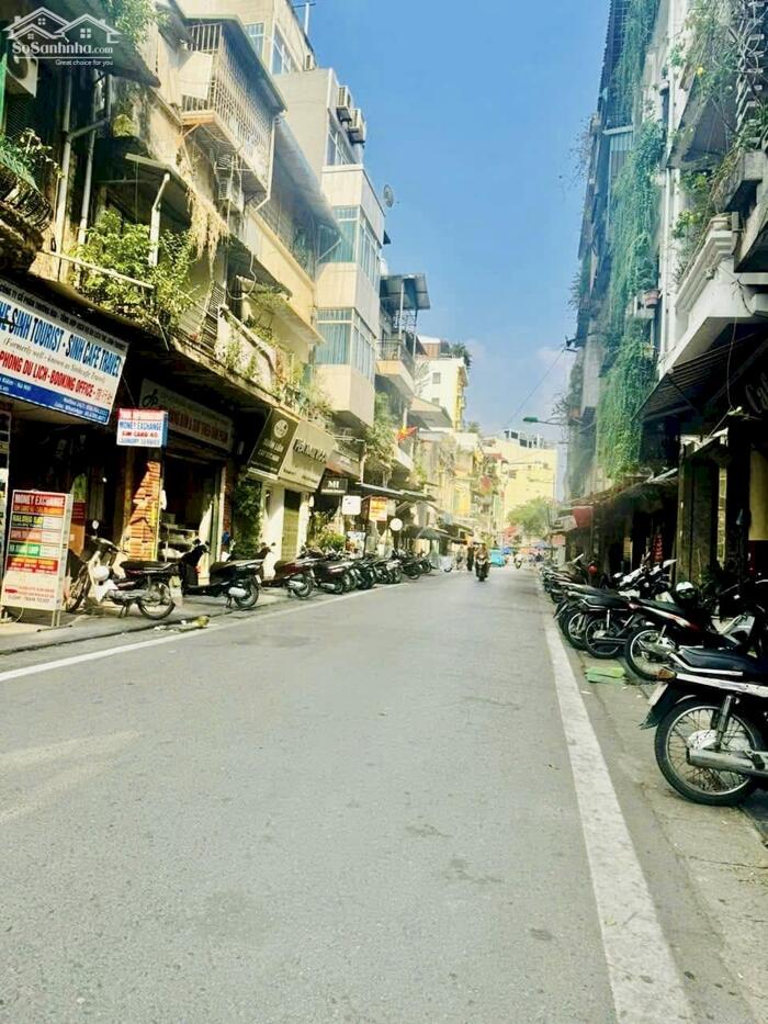 Hình ảnh Bán Nhà Mặt Phố Quận Hoàn Kiếm 140m2-3T MT5m Vỉa Hè 64 Tỷ Nguyễn Văn Tố. 0