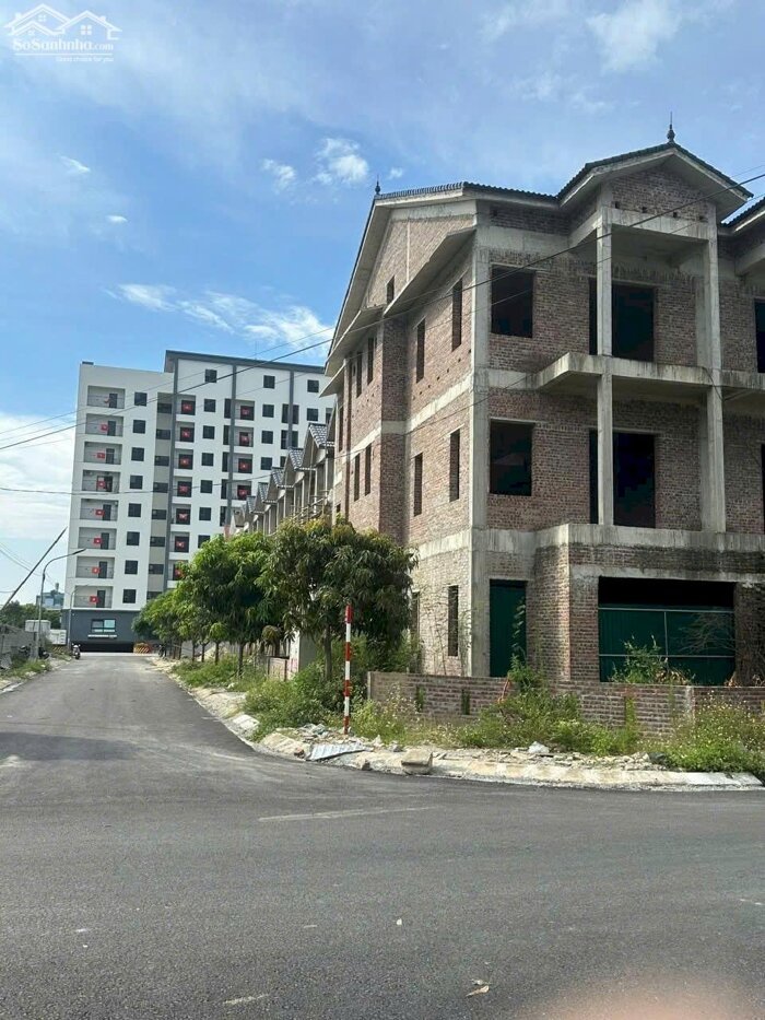 Hình ảnh BÁN BIỆT THỰ XÂY THÔ, LÔ GÓC 2 MẶT TIỀN – KĐT YÊN HOÀ, QUÁN BÀU, TP VINH 3