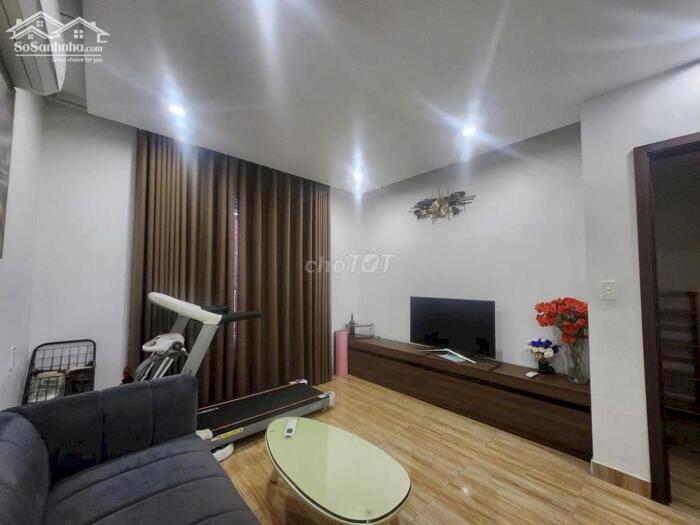 Hình ảnh Cho thuê nhà Văn Cao, DT: 45m2, 3 p.ngủ full đồ. 6