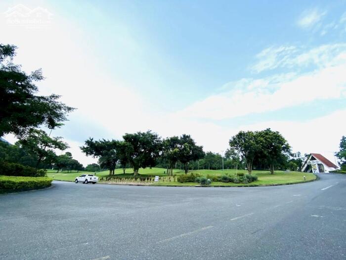 Hình ảnh Bán GOLF VILLA-Tam Đảo 2300m2-4T Th/Máy MT30m Dòng Tiền 2,4 Tỷ/Năm 40 Tỷ Tam Đảo. 3