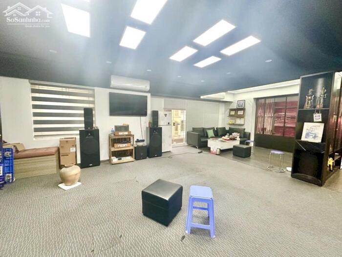 Hình ảnh Bán nhà Mặt phố Tô Vĩnh Diện 140m2, MT 6m, Vị trí đẹp 1