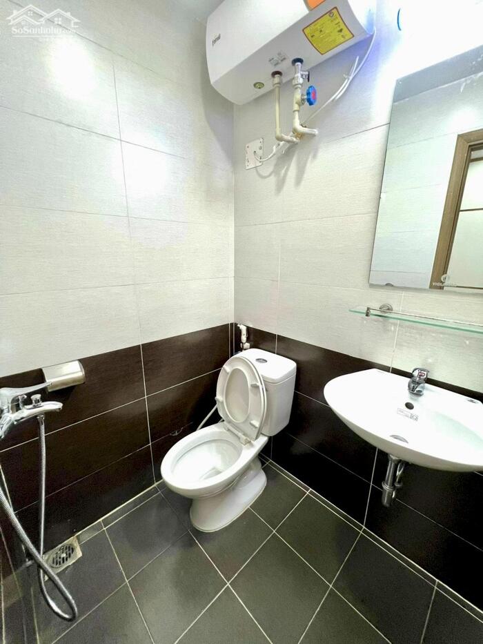 Hình ảnh Cho thuê quỹ căn hộ 2 ngủ full nội thất đẹp tại Chung cư Hoàng Huy Lạch Tray, Đổng Quốc Bình. 7