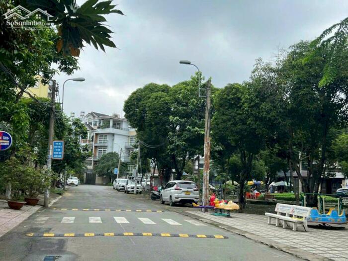 Hình ảnh Chỉ 14.9 tỷ có nhà đẹp 6 lầu khu phân lô ngang 4.2m HXT thông Nguyễn Oanh 72m2 tặng T.máy 10