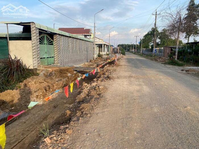 Hình ảnh Kèo Thơm Chủ cần Tiền Bán Gấp Lô Đất 1139m2 Mặt Tiền Đương HƯƠNG LỘ 15 Chỉ 3Tỷ2 Thương Lượng 0