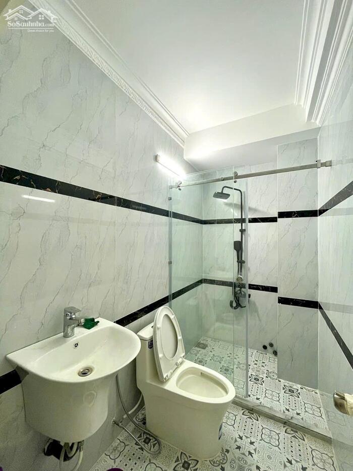 Hình ảnh Cho Thuê Nhà Trệt Lửng 2 Lầu Góc 2 Mặt tiền Trục chính hẻm 112 Hoàng Quốc Việt, P.An Bình, TP.Cần Thơ 2