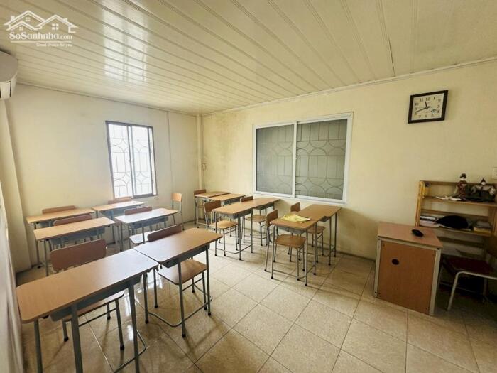 Hình ảnh Mặt Phố Lê Thanh Nghị 62M2 5 Tầng MT 5.5M 36.8 Tỷ Đường To hè rộng 1