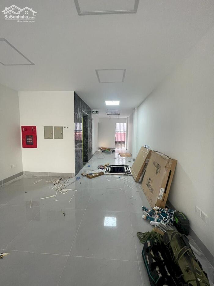 Hình ảnh Bán Nhà Mặt Phố Đỗ Quang Cầu Giấy 70m2-8T Thang Máy 2MT 2 THOÁNG 55 Tỷ Đỗ Quang. 1