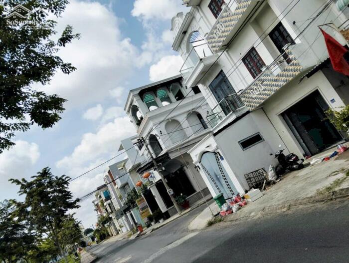 Hình ảnh Cho Thuê Nhà 1 Trệt 2 Lầu KDC Hưng Phú - View Công Viên - qua cầu 26/3 3