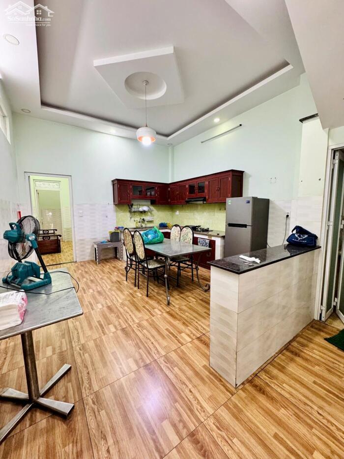 Hình ảnh Bán nhà mặt tiền đường số 12, phường 11, Gò Vấp ( 12 tỷ) 1