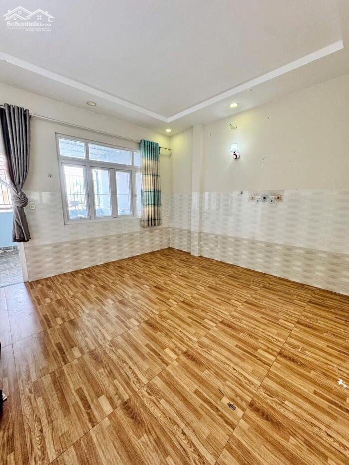 Hình ảnh Bán nhà mặt tiền đường số 12, phường 11, Gò Vấp ( 12 tỷ) 7