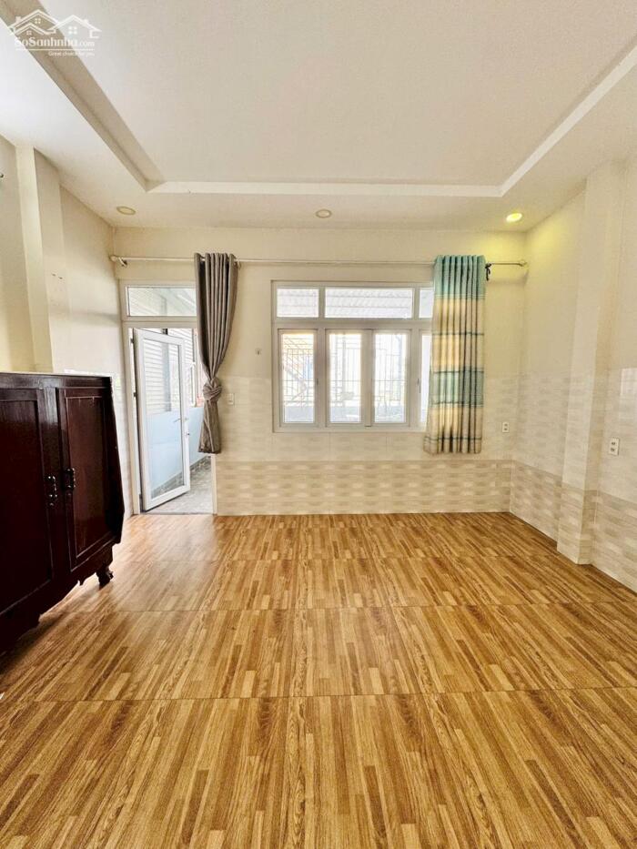 Hình ảnh Bán nhà mặt tiền đường số 12, phường 11, Gò Vấp ( 12 tỷ) 8