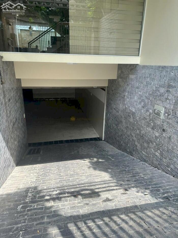 Hình ảnh Bán Gấp Nhà Phố 1 Hầm 4 Tầng 100m2(5x20) Ngay Nguyễn Quý Đức,An Phú,Q2 Giá 27,5 Tỷ 1