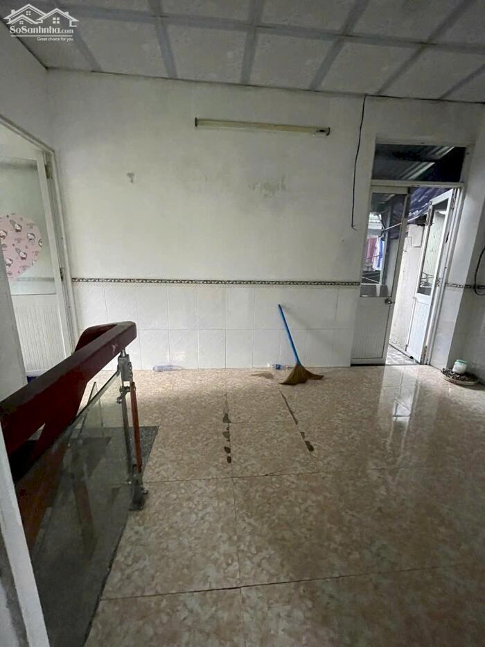 Hình ảnh Nhà 2 tầng kiệt Ngô Quyền - Gần Sông Hàn ( GIÁ 2TY280 ) 0