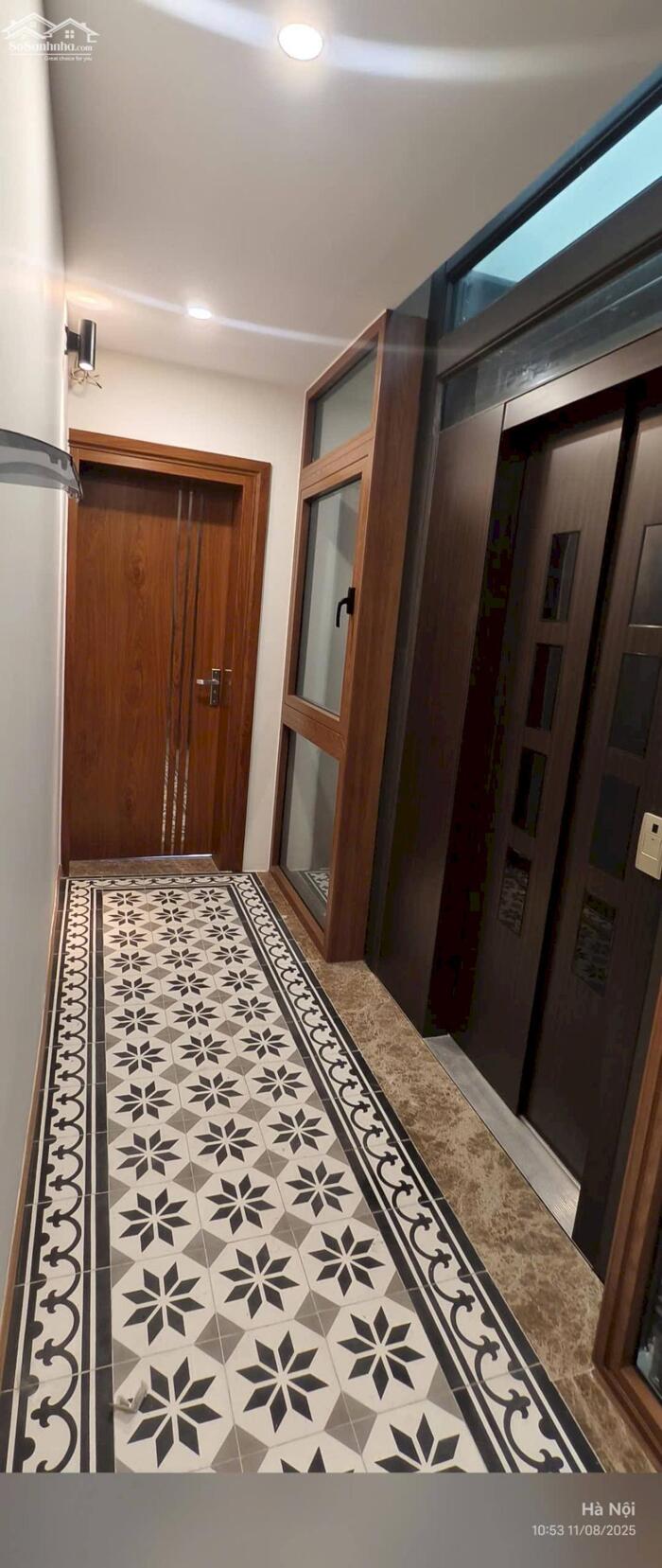 Hình ảnh Bán Nhà Mặt Phố Ba/Đ 72m2-5T 2MT5,5m LÔ GÓC 3 THOÁNG 4 Vỉa Hè 36,5 Tỷ Nguyễn Công Hoan. 2