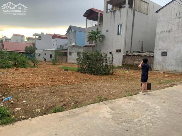 Hình ảnh Chính chủ, gửi bán mảnh đất 721m² có 300m² thổ cư tại Xuân Thủy, Thủy Xuân Tiên, Xuân Mai, Hà Nội. Giá ĐT cực tốt chỉ hơn: 10tr/m² Mật tiền rộng, dễ chia lô, 0