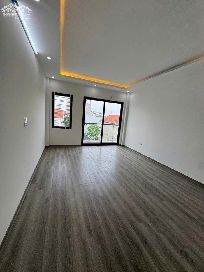 Hình ảnh Bán nhà Cổ Linh - Long Biên. Ô tô - Thang Máy - Full nội thất. 41m x 6T. Lh 0965858116 3