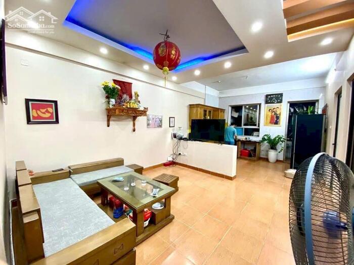 Hình ảnh GIÁ RẺ! CC Nam Trung Yên - Cầu Giấy - lô góc - 75m2 2pn ( có thể sửa 3pn) giá 4,95 tỷ 0