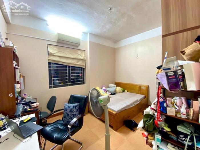 Hình ảnh GIÁ RẺ! CC Nam Trung Yên - Cầu Giấy - lô góc - 75m2 2pn ( có thể sửa 3pn) giá 4,95 tỷ 6