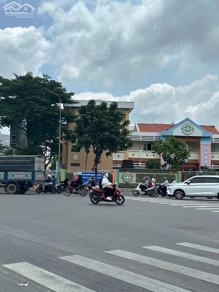 Hình ảnh NGỘP LẮM MTKD Phan Văn Trị ngang 5m 105m2 C4 tiện xây ngay Cityland P7 sầm uất 19.9 tỷ. 1