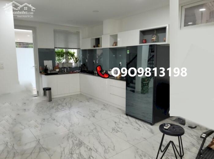 Hình ảnh Ở Ngay Nhà Khu VIP Quận 1 SHR Giá TL Tốt! 0