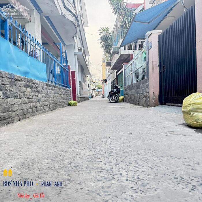 Hình ảnh Bán gấp nhà phố Hồ Văn Tư - Chỉ có 4 tỷ 9999 - Ngang hơn 5 m. 0