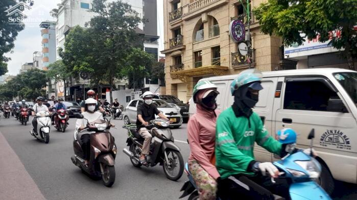 Hình ảnh Bán 300m2 DTSD Mặt Phố Quận Hoàn Kiếm MT12m-3T VỪA Ở VỪA KD 33 Tỷ Hàng Bài. 1