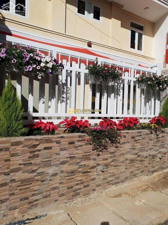 Hình ảnh Khách Khách - Mặt tiền - 5 tầng - 22 phòng - Sổ riêng - đường Lý Tự Trọng, Phường 2, Đà Lạt, đường trước nhà 7m. 0