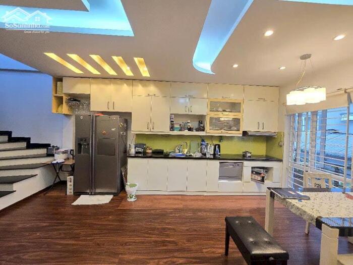 Hình ảnh Bán nhà Hoàng Hoa Thám 115m2 vị trí đẹp ngõ to nông sổ nở hậu 16 tỷ 1