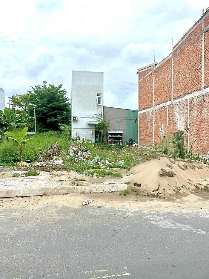 Hình ảnh Nền đường số 5 Khu Tiểu dự án Nhi Đồng - Thông đường Tô Vĩnh Diện, P.Long Tuyền 0