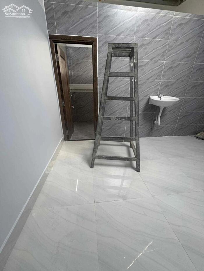 Hình ảnh HÓT _ BÁN NHÀ NGUYỄN CÔNG HOAN _ QUẬN CẨM LỆ _ 100M² _ KIỆT 2.5M _ GIÁ: 2.99 TỶ 1