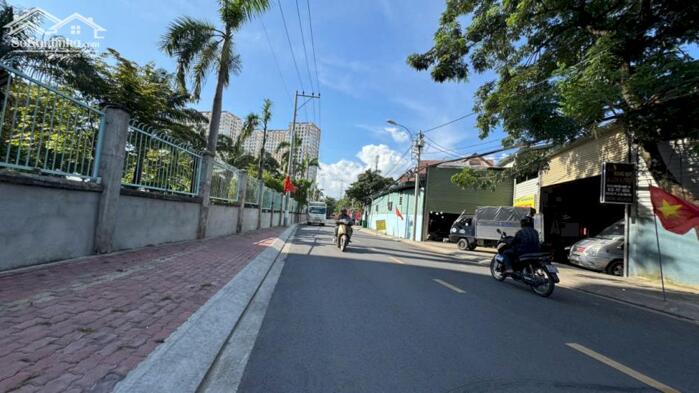 Hình ảnh GẤP BÁN nhà xưởng đường 16m QL1A 825m2 ngang 33m ngay CVPM Quang Trung chỉ 33 tỷ. 1