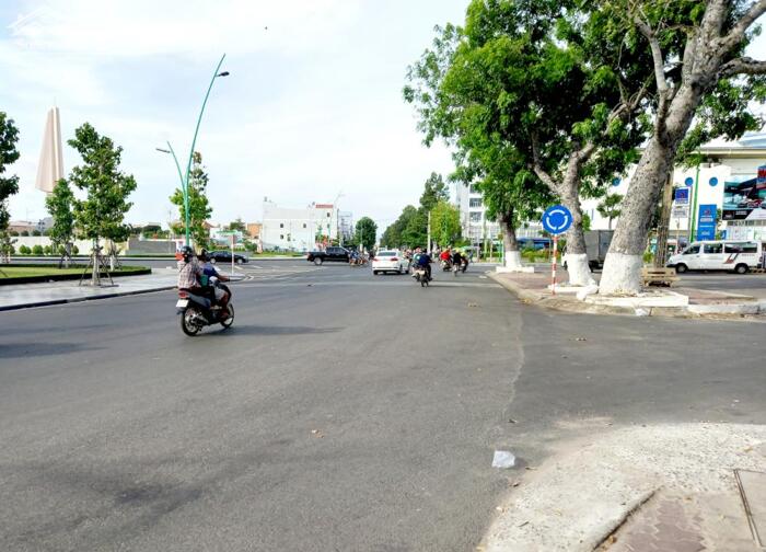 Hình ảnh Đại hạ giá-Bán Đất tặng Nhà,vị trí KD mặt tiền Trần Hưng Đạo-Phan Thiết-DT 134m2 2