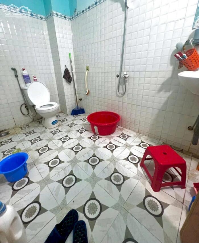 Hình ảnh RẺ NHẤT KHU VỰC _ BÁN NHÀ 2.5 TẦNG, 100M² _ 4PN _ GIÁ: 3.49 TỶ 6