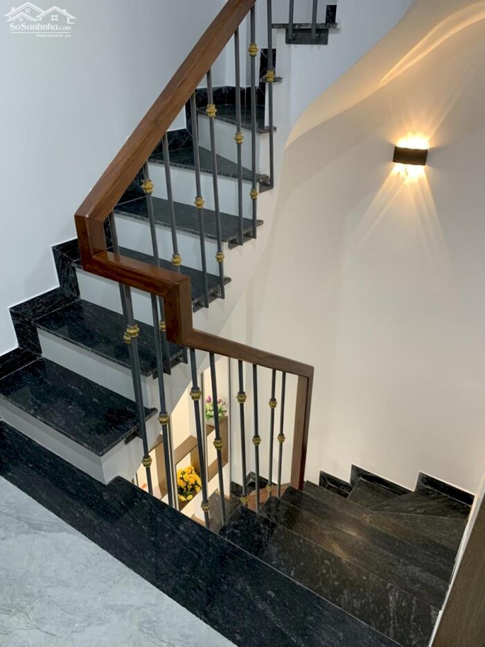 Hình ảnh Bán nhà Hào Nam 52m2 phân lô oto tránh 7 tầng thang máy 22 tỷ 2