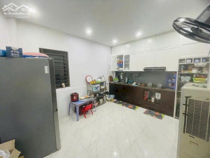 Hình ảnh Bán nhà 4 tầng 43m² tại Thạch Bàn – Long Biên ,3 ngủ, 3WC, giá chỉ 5.3 tỷ. Lh 0965858116 1