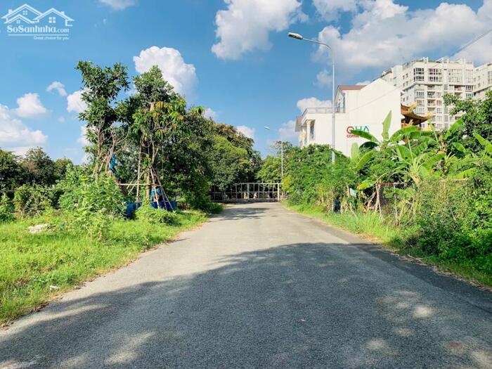 Hình ảnh Bán Đất Biệt Thự View Sông Quận 2 DT:155m2 (10mx15,5m) GPXD Hầm 4 Tầng-Giá 23 tỷ TL 2