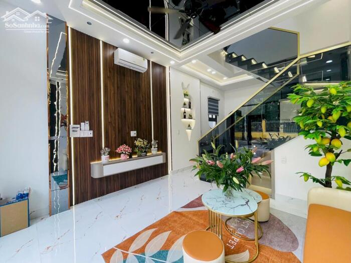 Hình ảnh Bán nhà mặt tiền đường số 8, phường 11, Gò Vấp ( 6 tỷ 280) 7