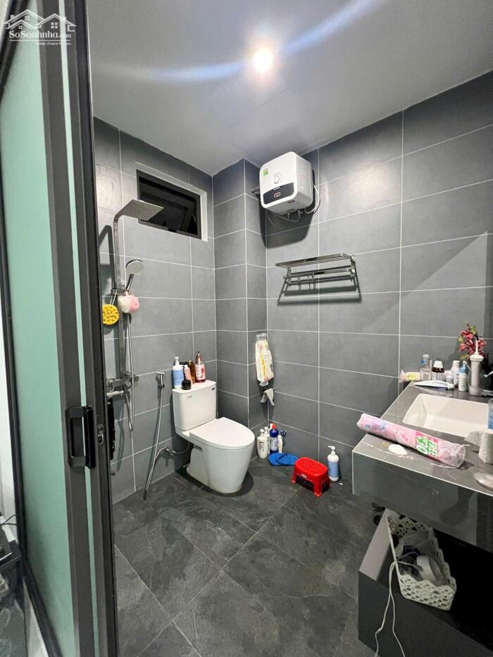 Hình ảnh Cho Thuê Nhà Nguyên Căn 3 Tầng Kiệt Oto Nguyễn Công Trứ, Gần Biển Mỹ Khê. 3